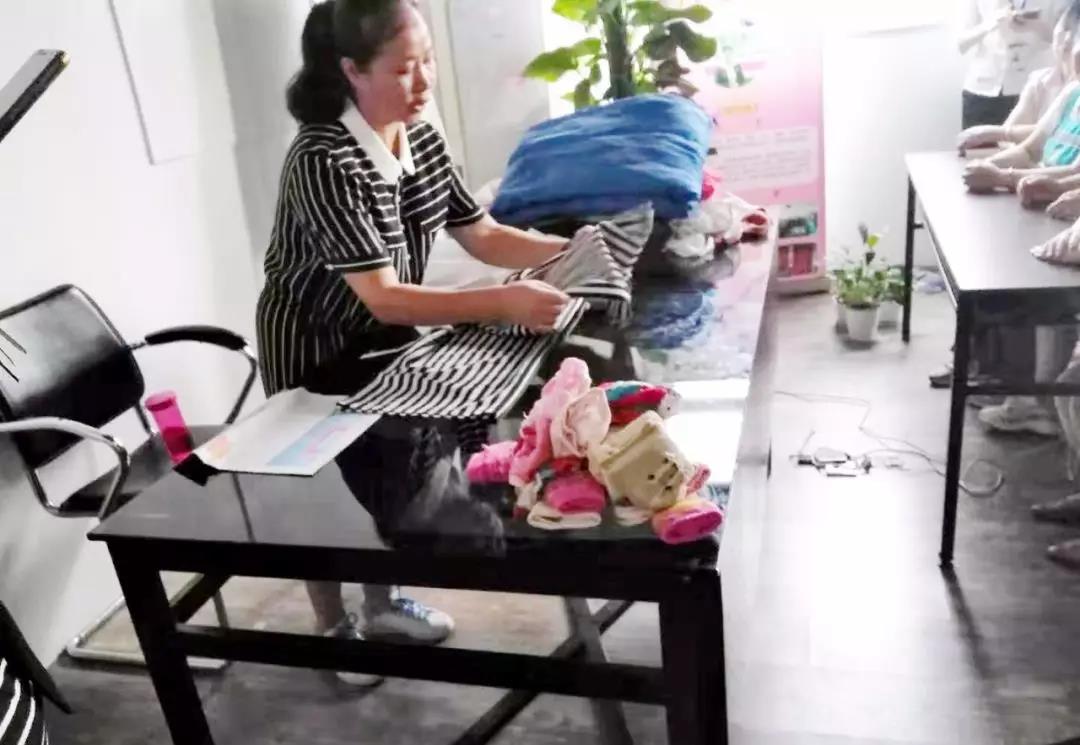 ��ķ��ɩ�ؠt����ɳ��B(t��i)����ȸ����ĩ��Ӗ(x��n)���c(di��n)æ��